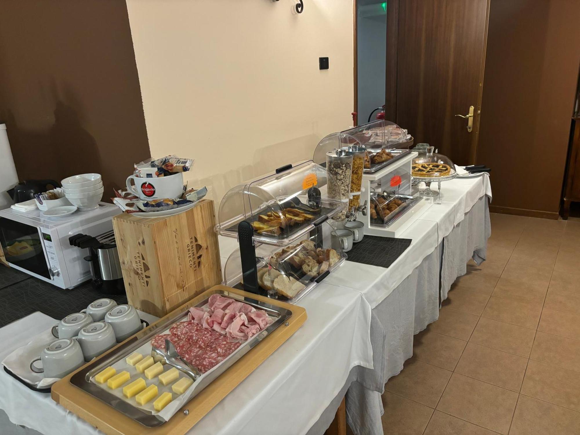 Canzo Villa Nasti Hotel Ristorante מראה חיצוני תמונה