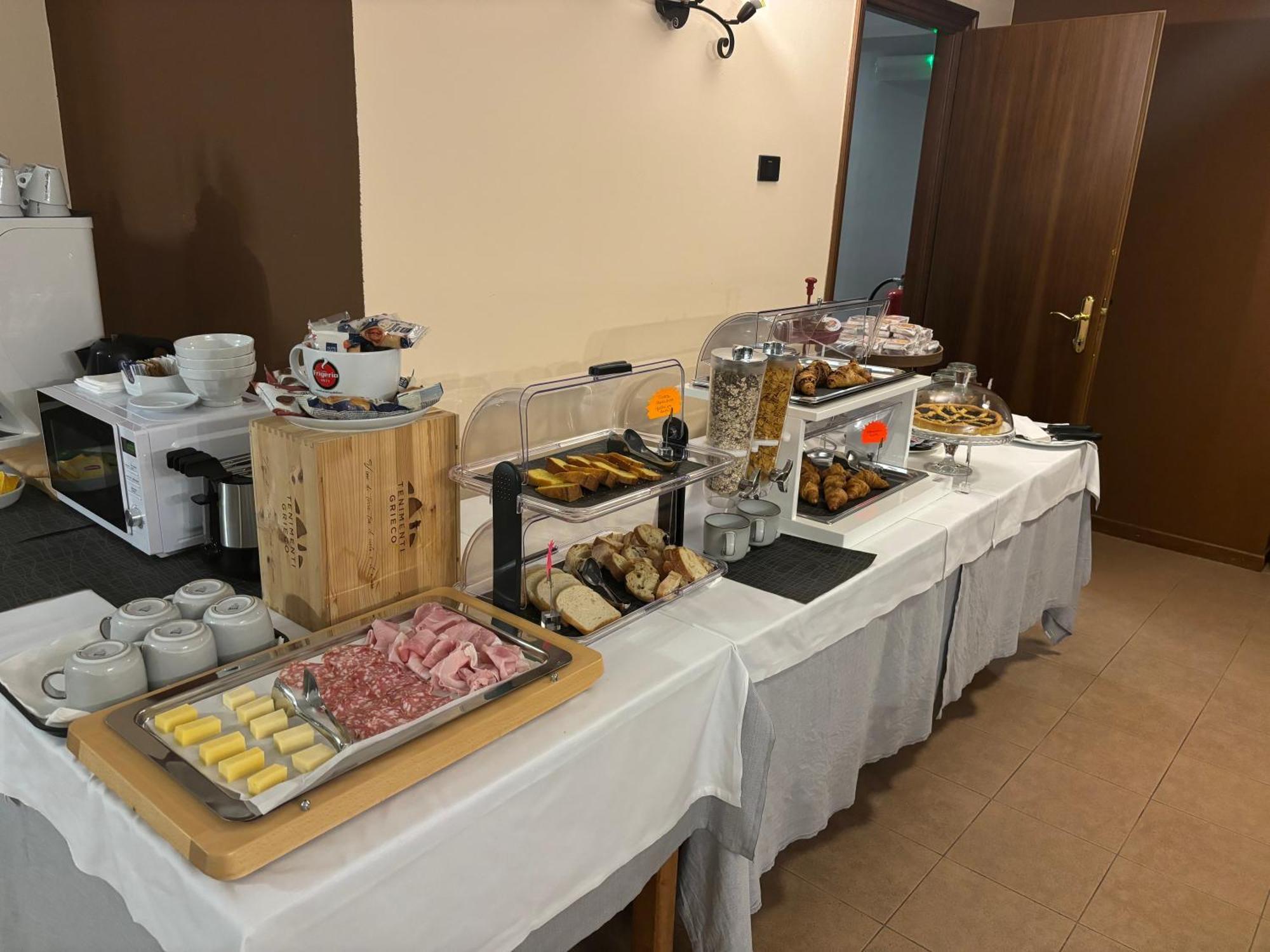 Canzo Villa Nasti Hotel Ristorante מראה חיצוני תמונה